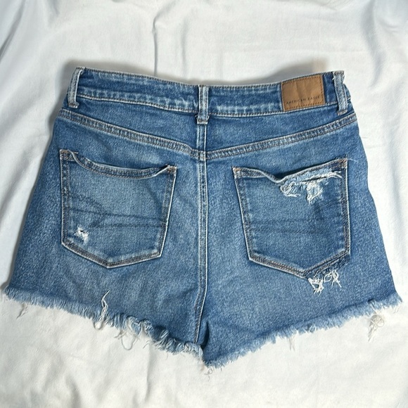 AE JEAN SHORTS SIZE(8) - Picture 5 of 7